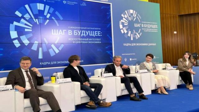 При растущей потребности в специалистах по ИИ только несколько российских вузов выпускают профпригодные кадры