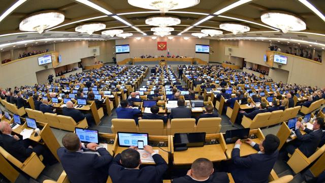 В Госдуме предложили переводить уехавшим иноагентам отчисления от стриминговых сервисов на отдельный спецсчет пока они не вернутся в Россию