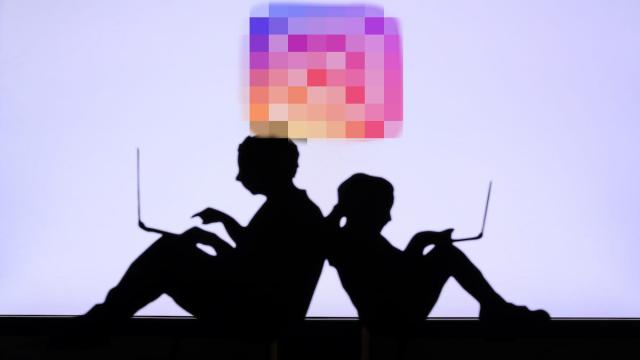 В Instagram* появились «секретные» Stories