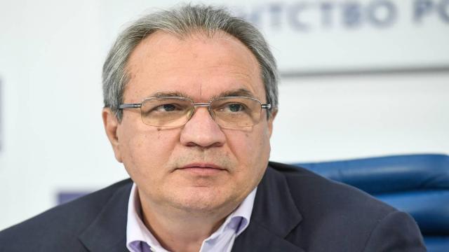 Глава СПЧ раскритиковал «Алису» и «Марусю» за отказ отвечать на политические вопросы