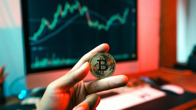 Криптоэксперт: Законопроект о запрете организации обращения криптовалюты нанесет урон внешнеэкономической деятельности российского бизнеса