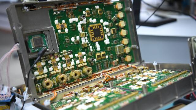Минпромторг приостановил программы господдержки развития радиоэлектроники