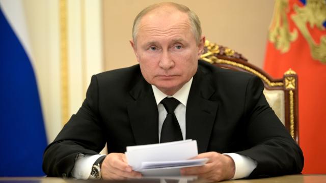 Президент России запретил госорганам использовать сервисы по кибербезопасности из недружественных стран