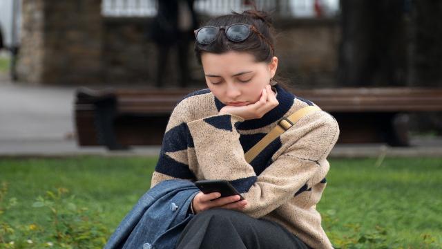 Оператор Tele2 отменил плату за звонки в экстренные службы и на горячие линии