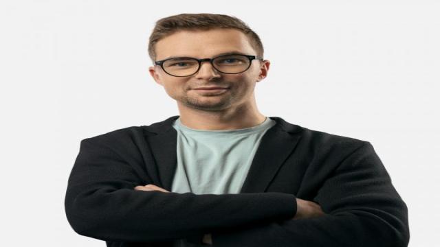 Дмитрий Юдин, Cloud.ru: «Внедрение MLOps-платформ позволяет снизить затраты на эксплуатацию и обслуживание нефтегазового оборудования до 25%»