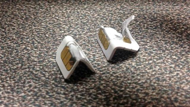 А у вас спина белая. Абоненты с помощью «Госуслуг» узнают, сколько у них SIM-карт