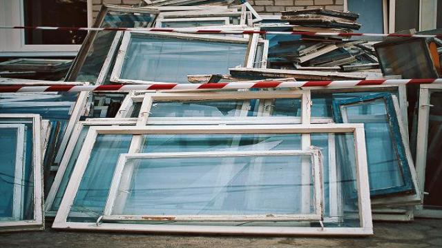 В окна, брошенные Microsoft, пробрались пять российских компаний