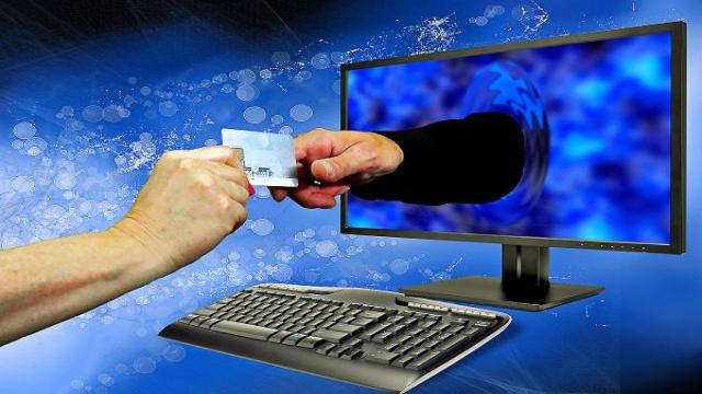 Неудачное свидание: мошенники обокрали россиян под предлогом посмотреть кино онлайн