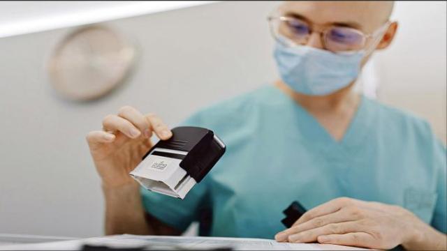 На создание бумажных копий электронных документов из ЕМИАС уйдет 832 млн руб.