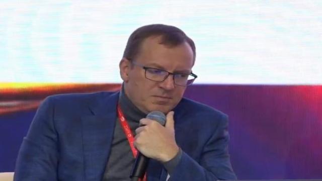 Российская спутниковая связь: рокировка на орбитах