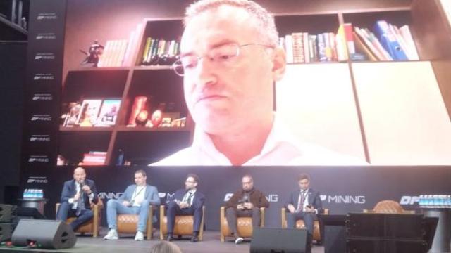 Из серого в белое. Государство разработает схему легализации «серых» майнеров