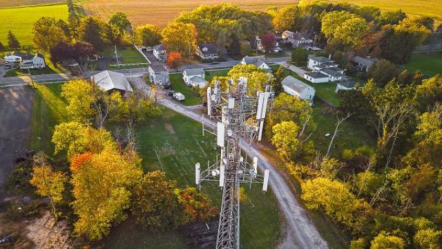 Правительство объяснит «большой четверке», как правильно делиться базовыми станциями