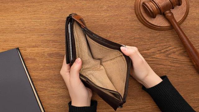 Битва за «112». МТС отстояла право не платить «Ростелекому» 88,8 млн руб. за экстренные вызовы