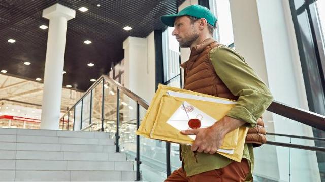 Связь всему голова. Как компании перестроили процессы коммуникаций из-за ограничений