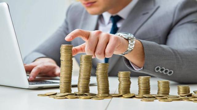 Сектор ИКТ заработал на реализации товаров и услуг 9,4 трлн руб.