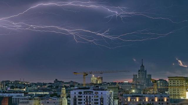 Майнить в Москве нельзя