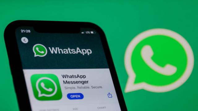 WhatsApp грозится удалить учётную запись, если используются сторонние клиенты мессенджера