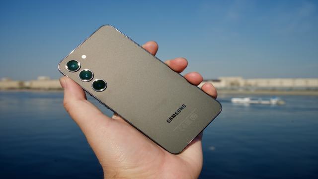 А вот этот Samsung — топ! Обзор смартфона Galaxy S23