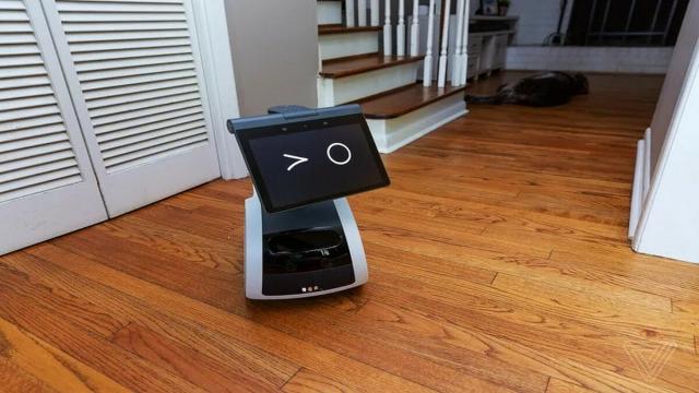 Amazon готовит робота на помощь людям: он сообщит о не выключенной плите и работающем кране
