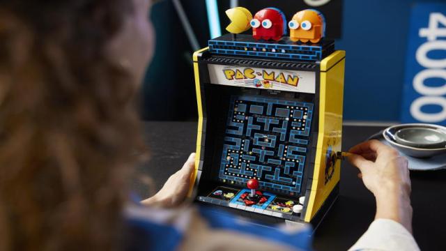 LEGO выпустила шикарный набор с аркадным автоматом Pac-Man. Вы точно захотите себе такой