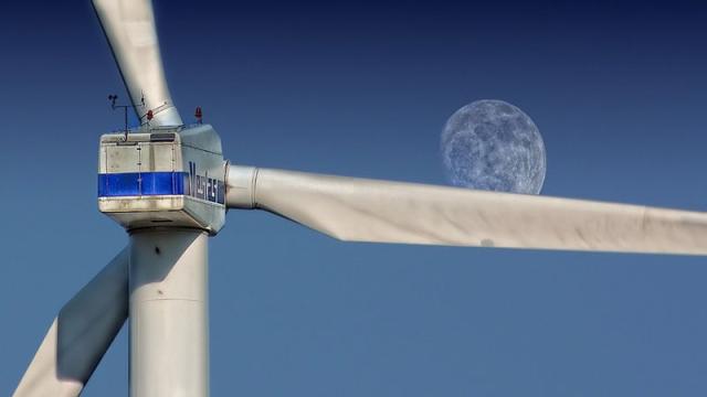 В июне мощность установленных на Земле ветрогенераторов достигла 1 ТВт — мир шёл к этому 40 лет
