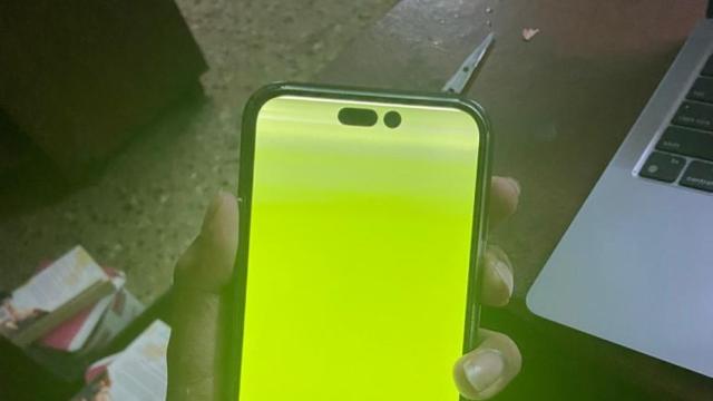 У iPhone 14 Pro новый глюк: дисплей устрашающе зеленеет без видимых причин