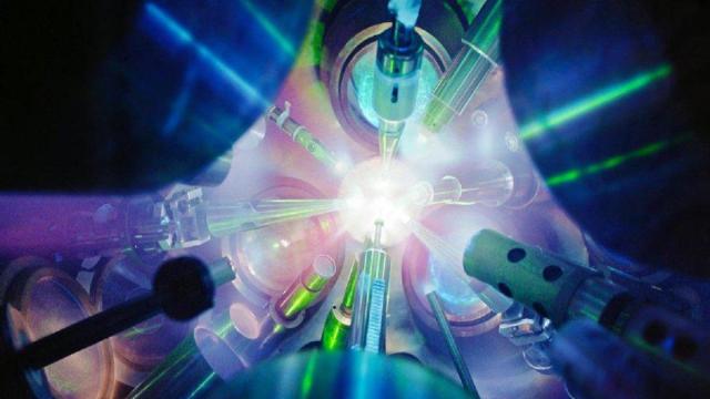 Ученые изучают возможности самого мощного лазера в мире