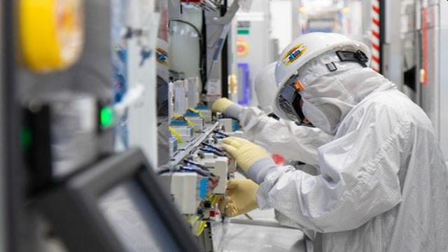 Apollo вложит $11 млрд в строительство предприятия Intel в Ирландии