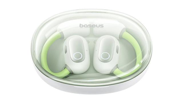 В Россию приезжают необычные наушники TWS Baseus Eli Sport 1