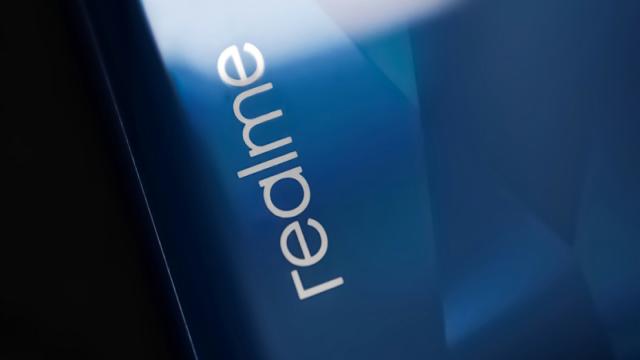 В смартфонах realme появится рекордно быстрая зарядка