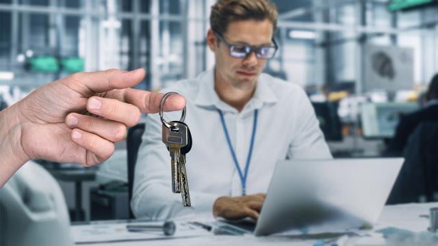 Санкт-Петербург и Москву могут исключить из программы льготной IT-ипотеки