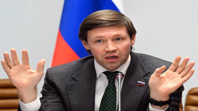 Сенатор Шейкин предложил запретить продажу iPhone в России