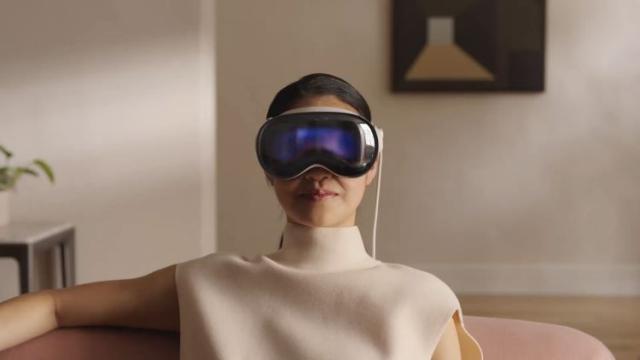 Стало известно, чего лишится более доступная AR-гарнитура Apple