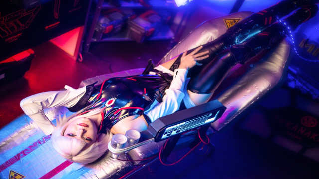 Технологии, игры и косплей на VK Fest в Санкт-Петербурге