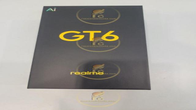 Тяжёлые спойлеры к Realme GT6: начинка и распаковка задолго до анонса