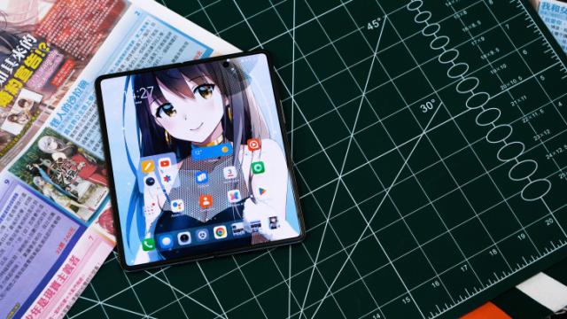 Tecno готовит сразу два новых фолда?