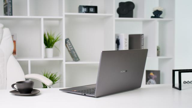 Обзор ноутбука HONOR MagicBook X16 Plus: сбалансированный вариант на каждый день