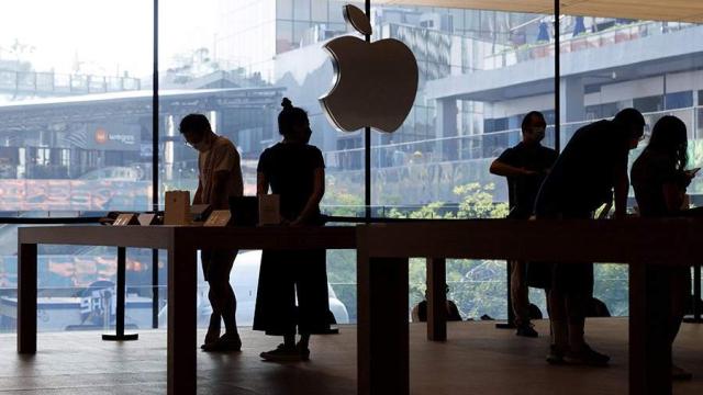 Apple начала разработку смарт-гаджета для дома с дисплеем и роборукой