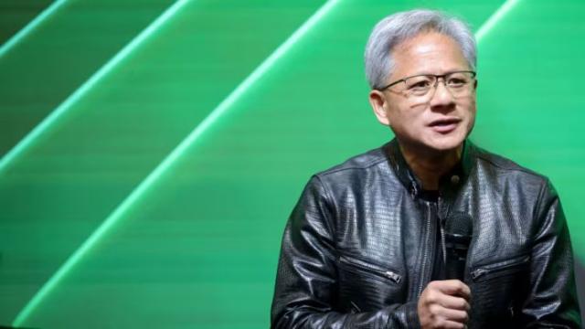 Основатель NVIDIA выручил в этом году $580 млн на продаже акций компании