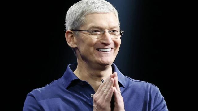 Посмотрите на iPhone 16 Pro в новом цвете Gold Titan