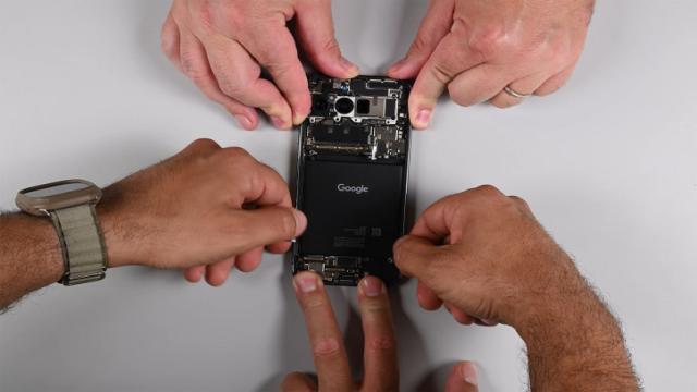 Pixel 9 Pro XL уже разобрали на видео и дали оценку ремонтопригодности