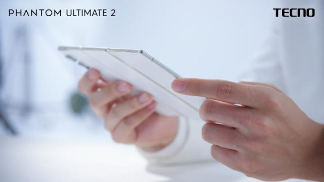 Tecno показала Phantom Ultimate 2 — концептуальный трифолд-смартфон