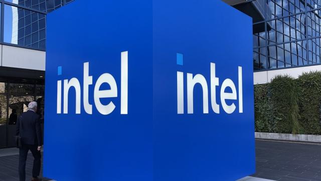 Qualcomm намерена купить компанию Intel