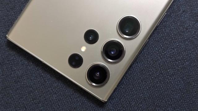 Samsung опять чудит: обновление One UI 6.1.1 ломает камеры флагманов Galaxy