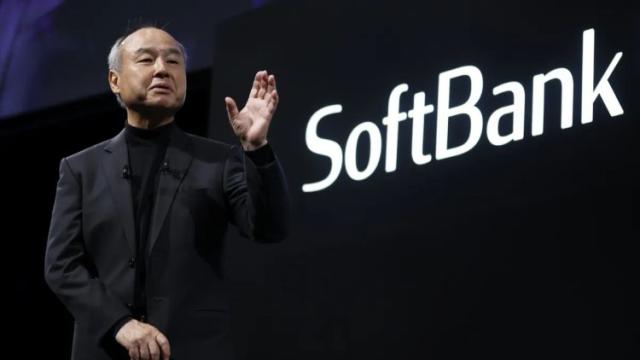 Глава SoftBank ожидает, что ИИ сможет управлять человеческим бытом через года три