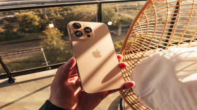 Как замедлить видео на любом iPhone с iOS 18