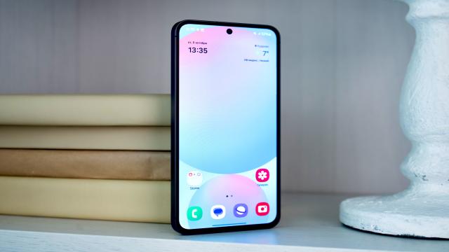 Честный обзор Samsung Galaxy S24 FE. Народный флагман пока не для народа