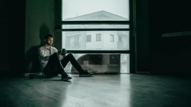 Как негативный контент влияет на психику: ответ ученых