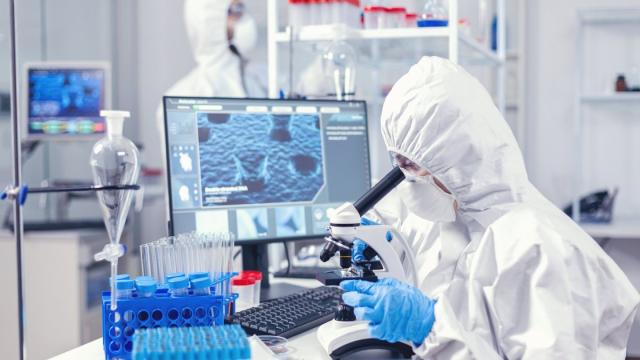 Микробы во рту раскрыли подробности о личностях людей