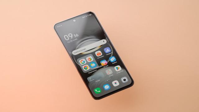 Справляется со всем и стоит недорого: что собой представляет TECNO SPARK 30 Pro